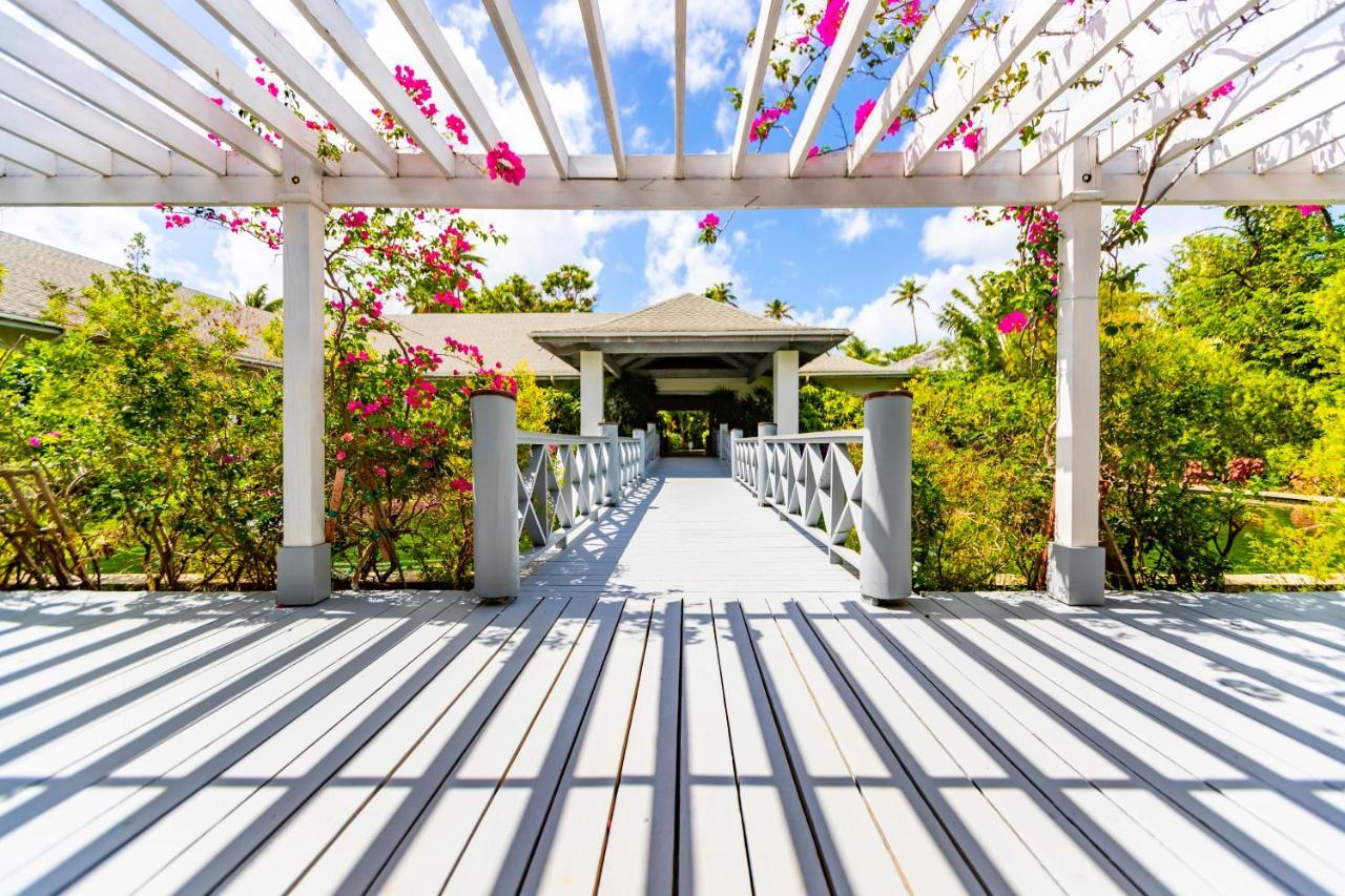 Готель Carlisle Bay Old Road Екстер'єр фото
